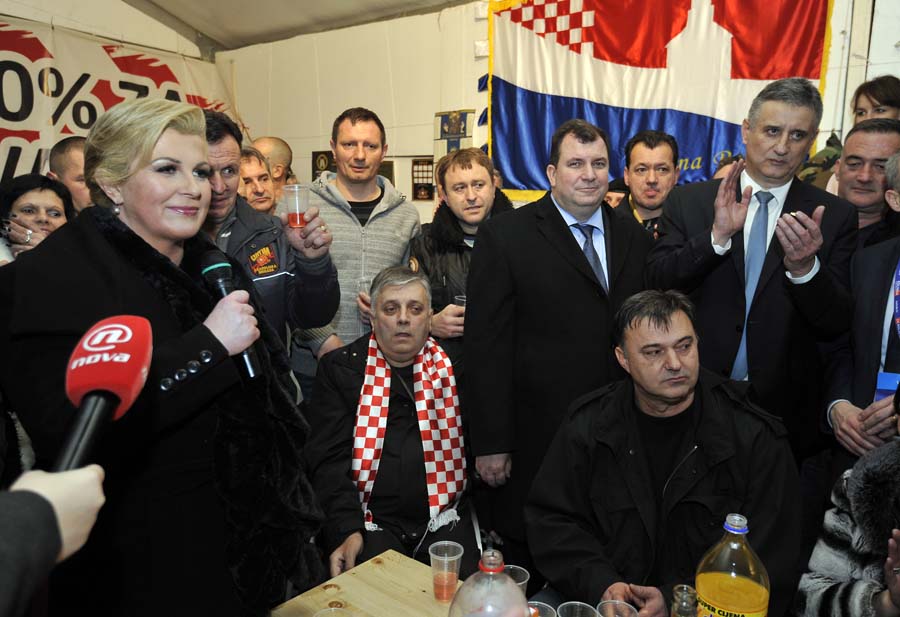 Zagreb, 12.01.2015 - Kolinda Grabar Kitarovic nakon pobjede na izborima posjetila branitelje u Savskoj