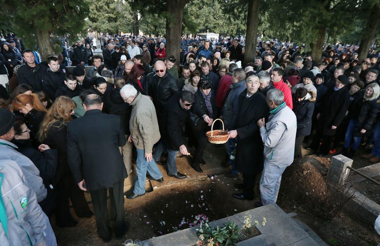 Tisuće građana na pogrebu poginule obitelji Grizelj