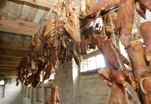 Tomislavgrad: Lopovi obijaju sušnice i kradu suho meso