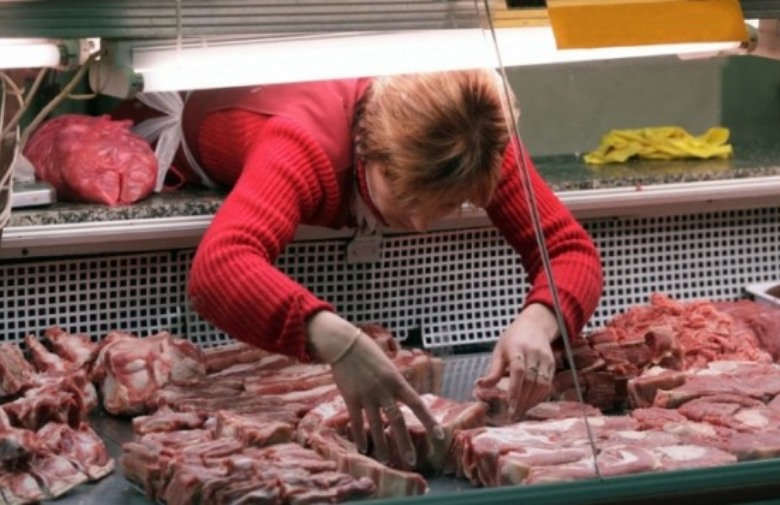 TRAŽI SE VEĆA KONTROLA: Uvozi se staro, zamrznuto meso i prodaje kao svježe