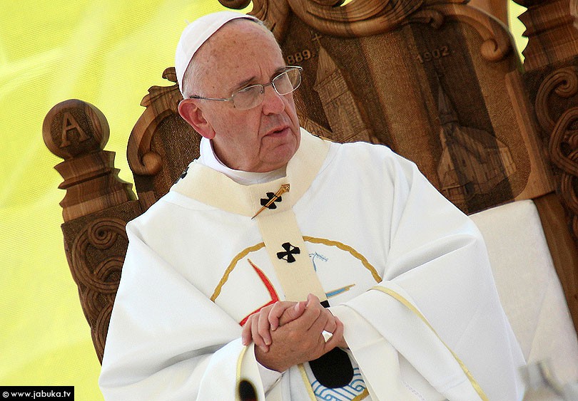 Spriječen napad na papu Franju