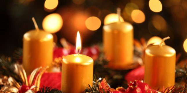Prva nedjelja došašća – pali se prva svijeća na adventskom vijencu