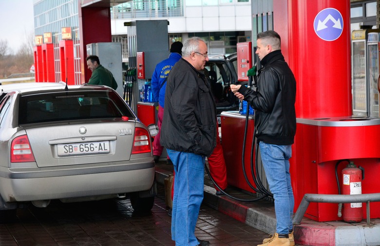 Hrvati pohrlili u kupnju u BiH, na spremniku goriva uštede do 120 kn