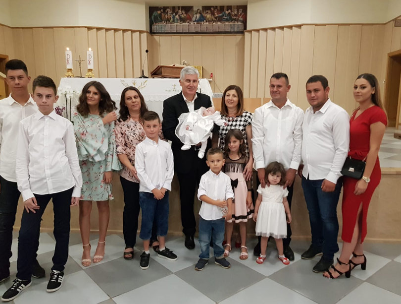 POSUŠJE: Čović kum na krštenju desetog djeteta obitelji Begić