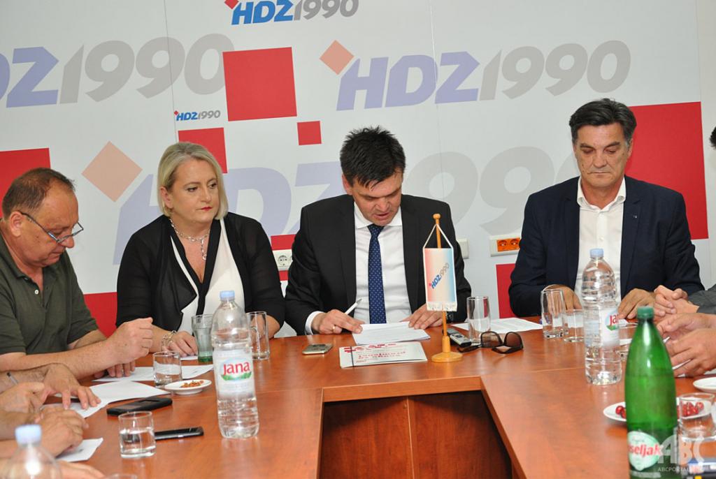 HDZ 1990. zajedno sa Seferom Halilovićem blokirao odluku o spomen-danu za Uzdol