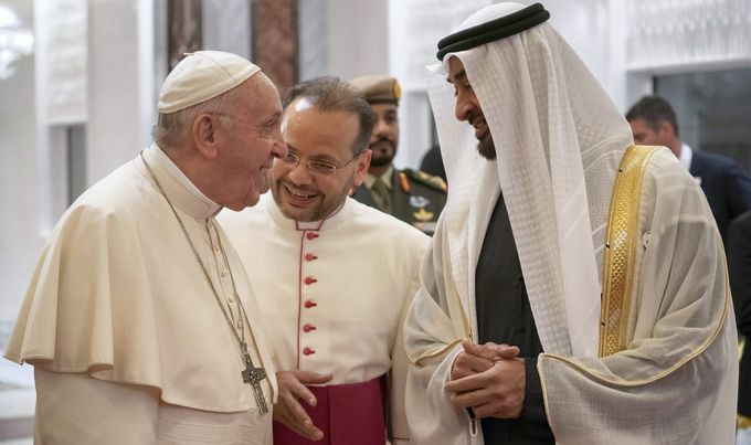 Papa Franjo stigao u Ujedinjene Arapske Emirate