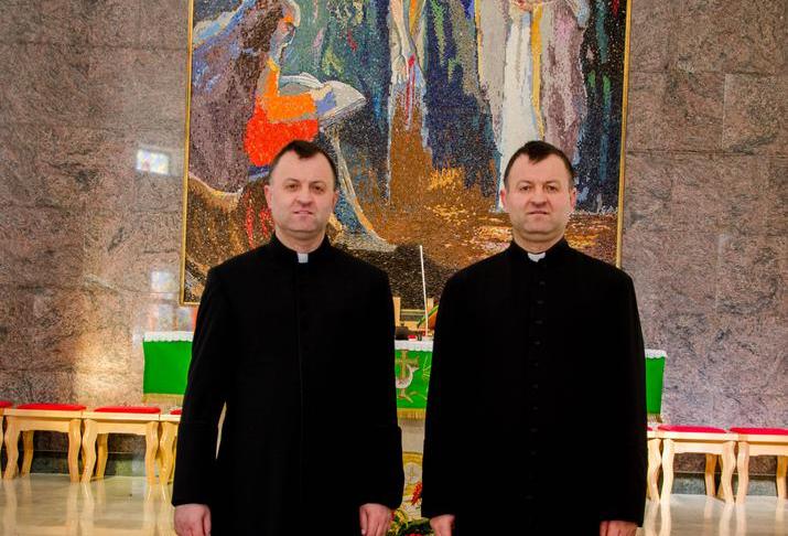 Svećenici blizanci iz Srednje Bosne: Vjernici nikada ne znaju s kojim od njih razgovaraju