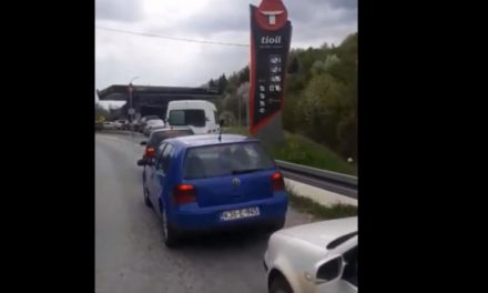 Ovo nije gužva na graničnom prijelazu, nego kolona na benzinskoj crpki u BiH