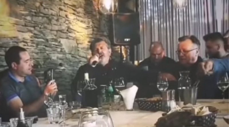 VIDEO – KORONA DERNEK TRESE BIH: Na zabavi Halid Bešlić, Šerif Konjević, političari, liječnici