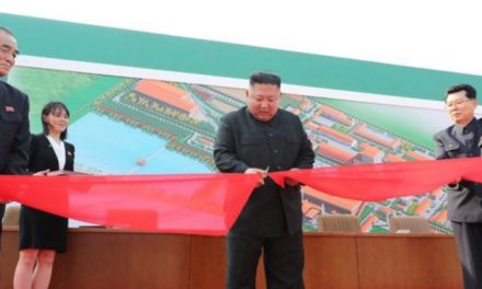Ako se netko brinuo Kim Jong-Un je dobro, otvorio je tvornicu umjetnog gnojiva