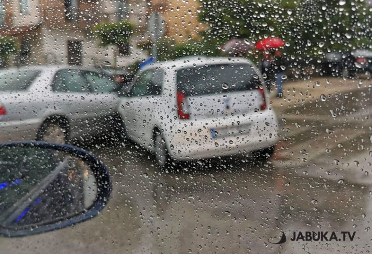 Nestabilno vrijeme otežava promet u Hercegovini