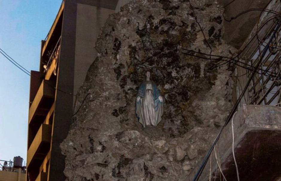 Kip Djevice Marije ostao netaknut nakon eksplozije u Bejrutu