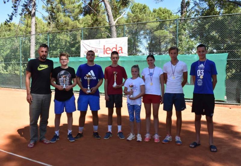 TENIS: Jure Dumančić osvojio Junior cup