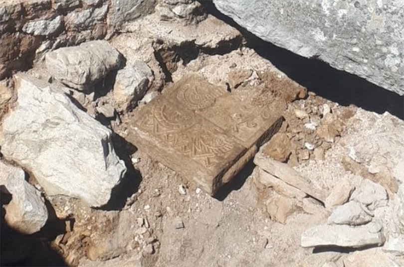 Veliko arheološko otkriće u Hercegovini: Pronađena reljefna ploča iz 9. stoljeća