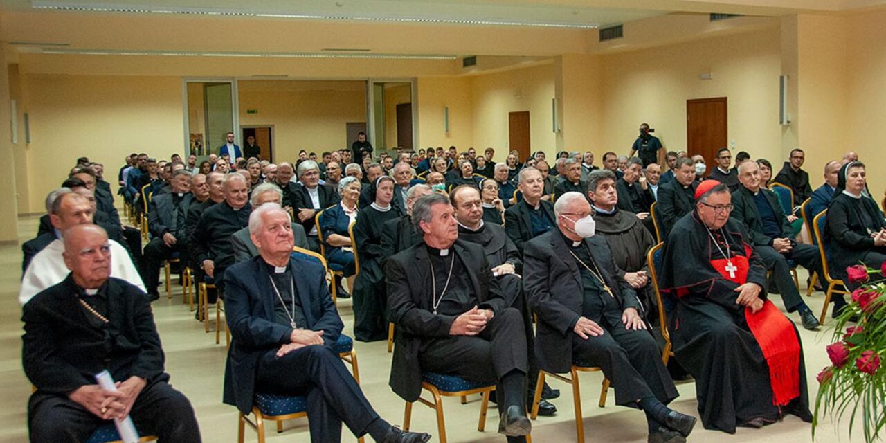 Kardinal Puljić: Ni 50 godina svećenstva, ni 35 godina biskupstva nije moja zasluga, već dar Božji!