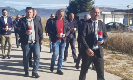 Predstavnici općine Posušje i udruge proistekle iz Domovinskog rata na obilježavanju 26. obljetnice oslobođenja Kupresa