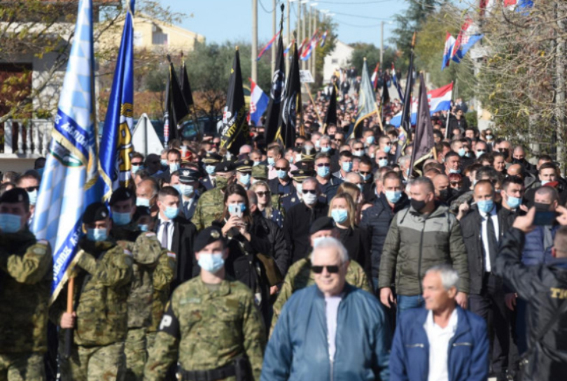 U vukovarskoj koloni sjećanja sudjelovalo oko 10.000 ljudi