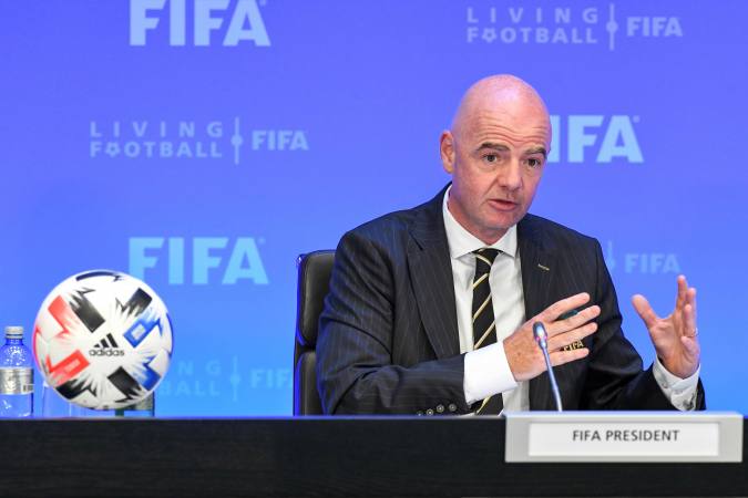 FIFA PORUČILA: Ne odobravamo Superligu