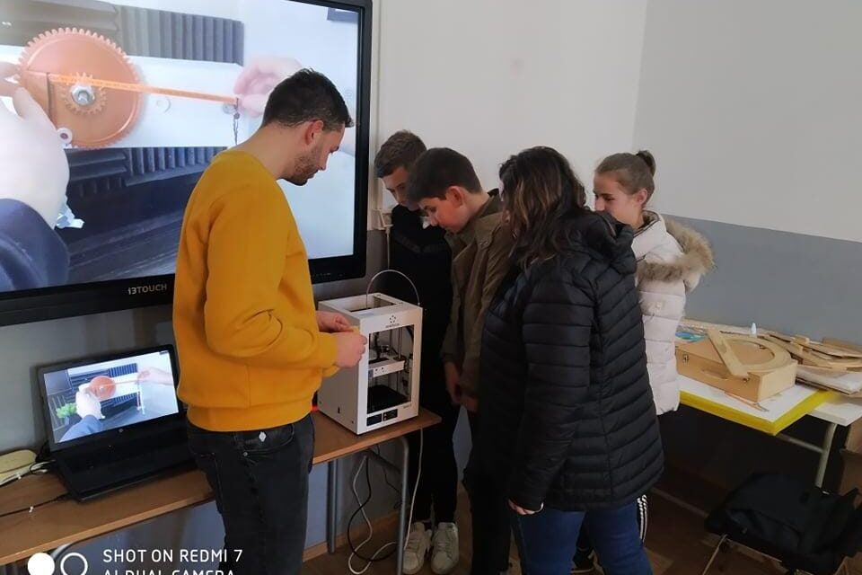 OŠ Ivana Mažuranića: Održana prezentacija i edukacija rada na 3D printeru