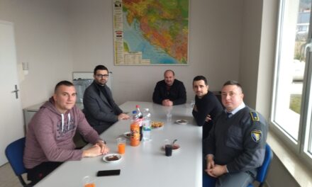 Susret zapovjednika postrojbe granične policije i načelnika općine Posušje