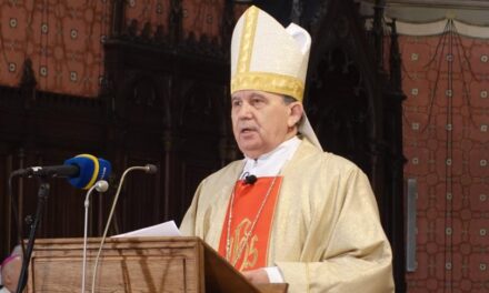 Ustoličen novi vrhbosanski nadbiskup Tomo Vukšić