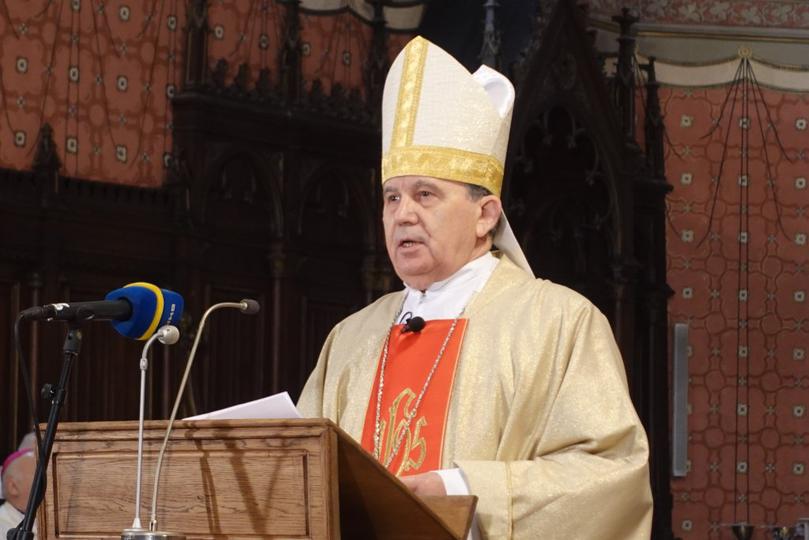 Ustoličen novi vrhbosanski nadbiskup Tomo Vukšić