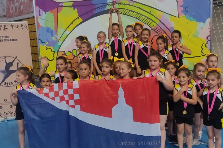 FOTO: Posuškim cheerleadersicama četiri zlata u četiri nastupa na međunarodnom natjecanju u Mostaru