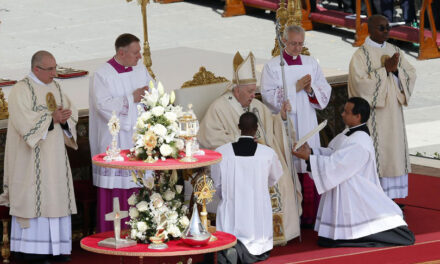 Papa Franjo proglasio deset novih svetaca