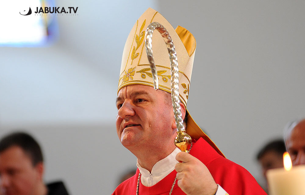 Biskup Palić donio odluku o ukidanju epidemioloških mjera na misama u Hercegovini