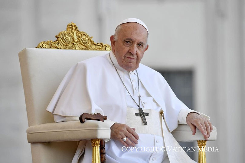 Papa: Mladi ljudi ne bi trebali trčati ”mami” kad imaju probleme