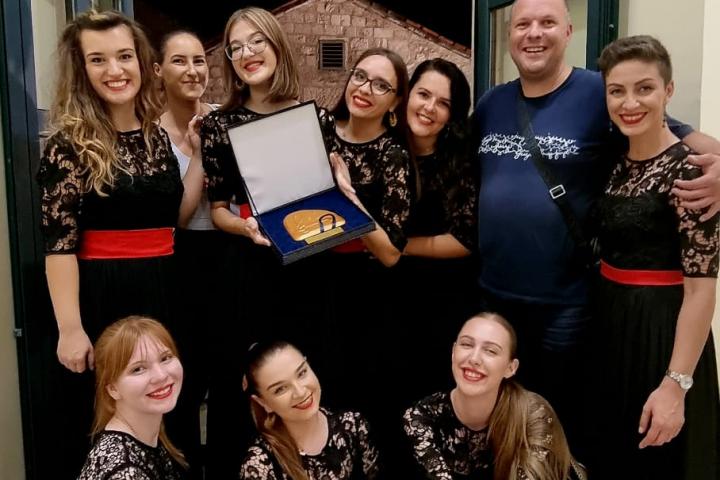 Ženskoj klapi Zvizdan iz Posušja treće mjesto na festivalu u Crnoj Gori