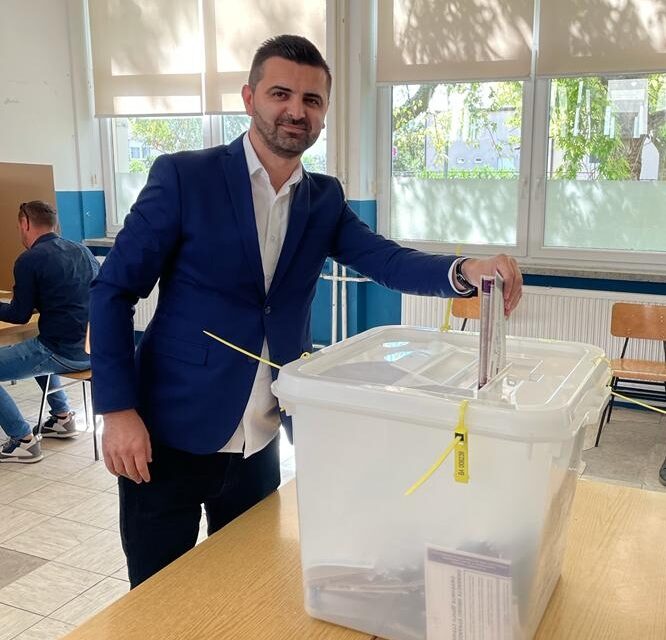 Načelnik Begić glasao i poručio žiteljima Posušja: Izađite na izbore, ovo je borba za hrvatsku opstojnost!