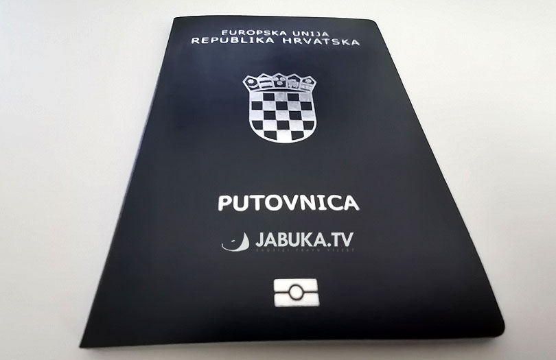 Hrvati bi među prvima u EU mogli koristiti mobitel kao putovnicu