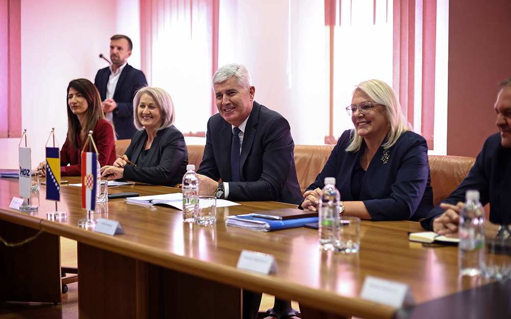U Mostaru potpisani sporazumi: HDZ BiH i ”Osmorka” dogovorili resore u novoj Vladi FBiH