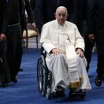 Papa Franjo mora na hitnu operaciju