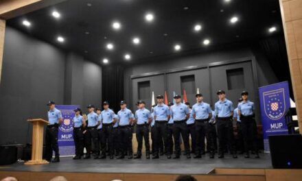 Upriličena svečana prisega polaznika temeljne policijske obuke prve razine