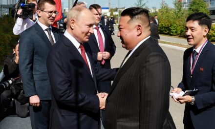 Kim Jong Un i Putin zajedno na kozmodromu: ‘Pričat ćemo o svemu, polako. Ima vremena’