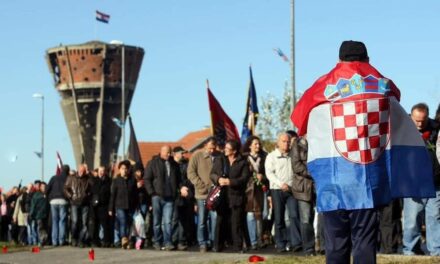 Vukovar: 150.000 ljudi u veličanstvenoj Koloni sjećanja