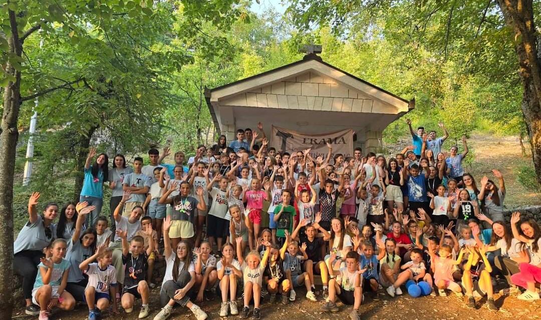 Posuški Gradac: Tradicionalni Dani dječjeg veselja protekli u radosti i pjesmi