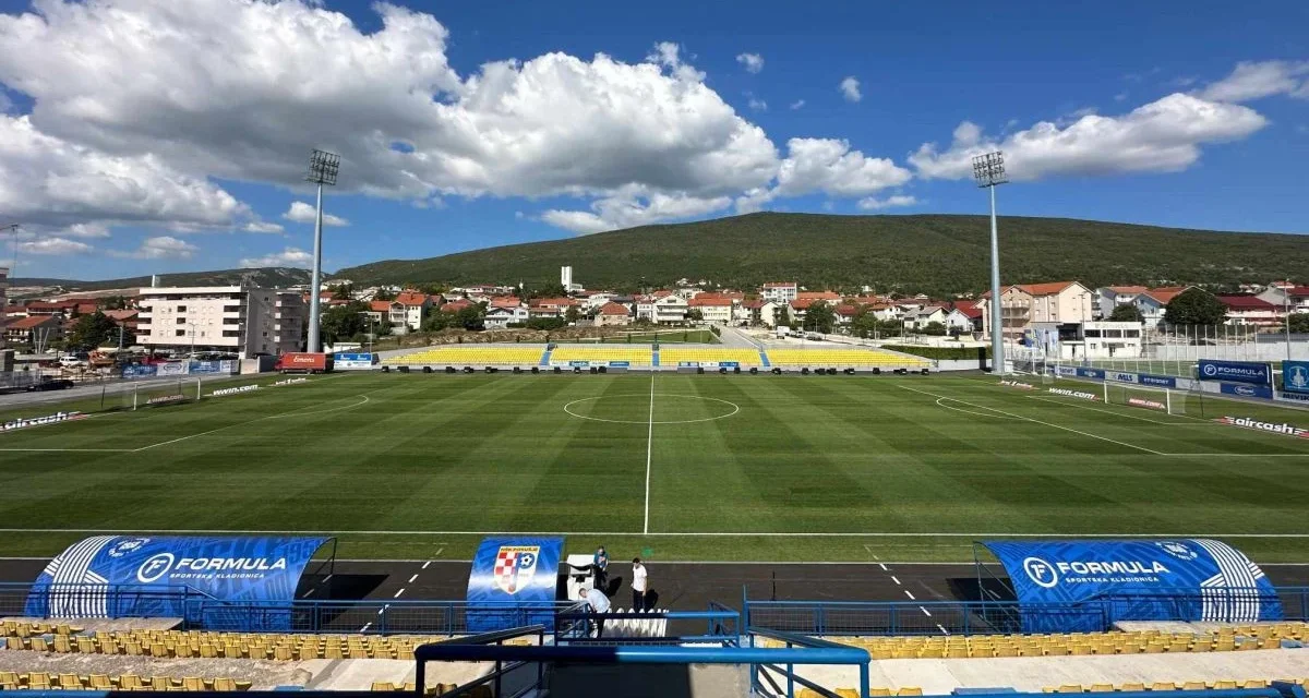 Mokri Dolac blista: Stadion u Posušju izgleda neprepoznatljivo