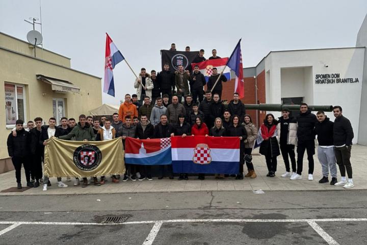 18.studeni – Danas se sjećamo žrtava Vukovara i Škabrnje, ali i utemeljenja Hrvatske zajednice Herceg-Bosne