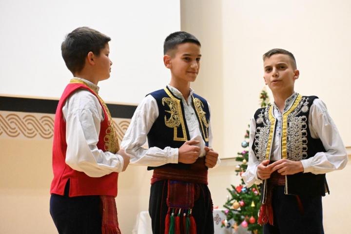 Započela je nova tradicija HKUD „fra Petar Bakula“ Posušje: božićna, folklorna i dobrotvorna