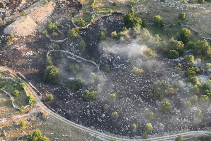 Požar kod Posušja pod kontrolom zahvaljujući brzoj intervenciji vatrogasaca