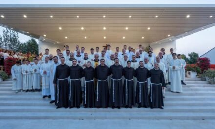 Osmorica novaka položila prve privremene zavjete na Humcu, među njima i fra Bože Tolo iz Posušja