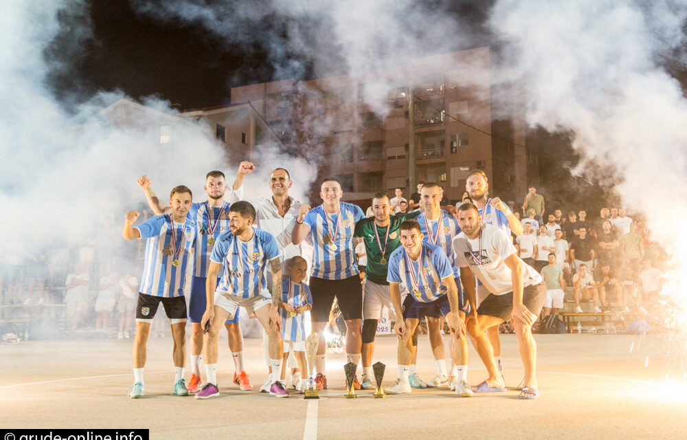 ADEO OBRANIO NASLOV NA GRUDSKOM LJETU