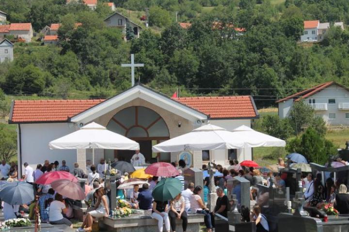 Najava proslave svete Ane, zaštitnice župe hercegovački Vinjani