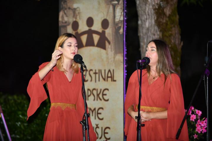 FKP 2025.: Domaća klapa Zvizdan odnijela pobjedu u ženskoj konkurenciji, nagrada publike otišla u ruke klape Rozeta!