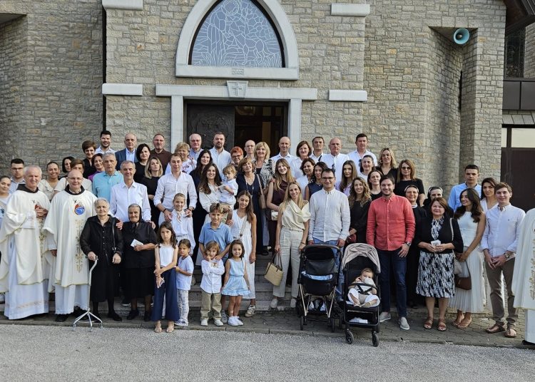 25 godina od mlade mise fra Maria Knezovića