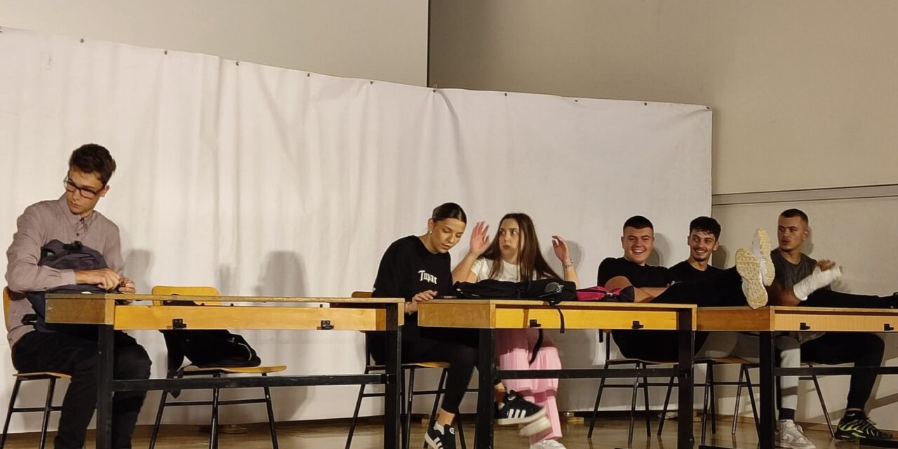 POSUŠKO LITO: Frama izvela predstavu „Idi i popravi moju crkvu“