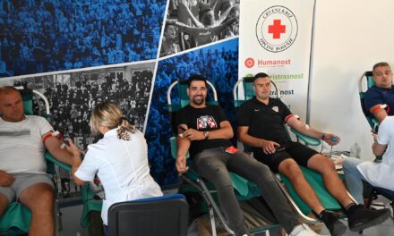 AKCIJA U POSUŠJU – DARIVATELJI NA MOKROM DOCU u DAROVALI 26 DOZA KRVI